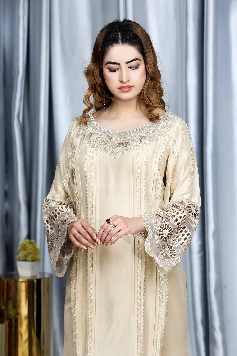 GOLD DUST - ELEGANT RAW SILK EMBROIDERED OUTFIT